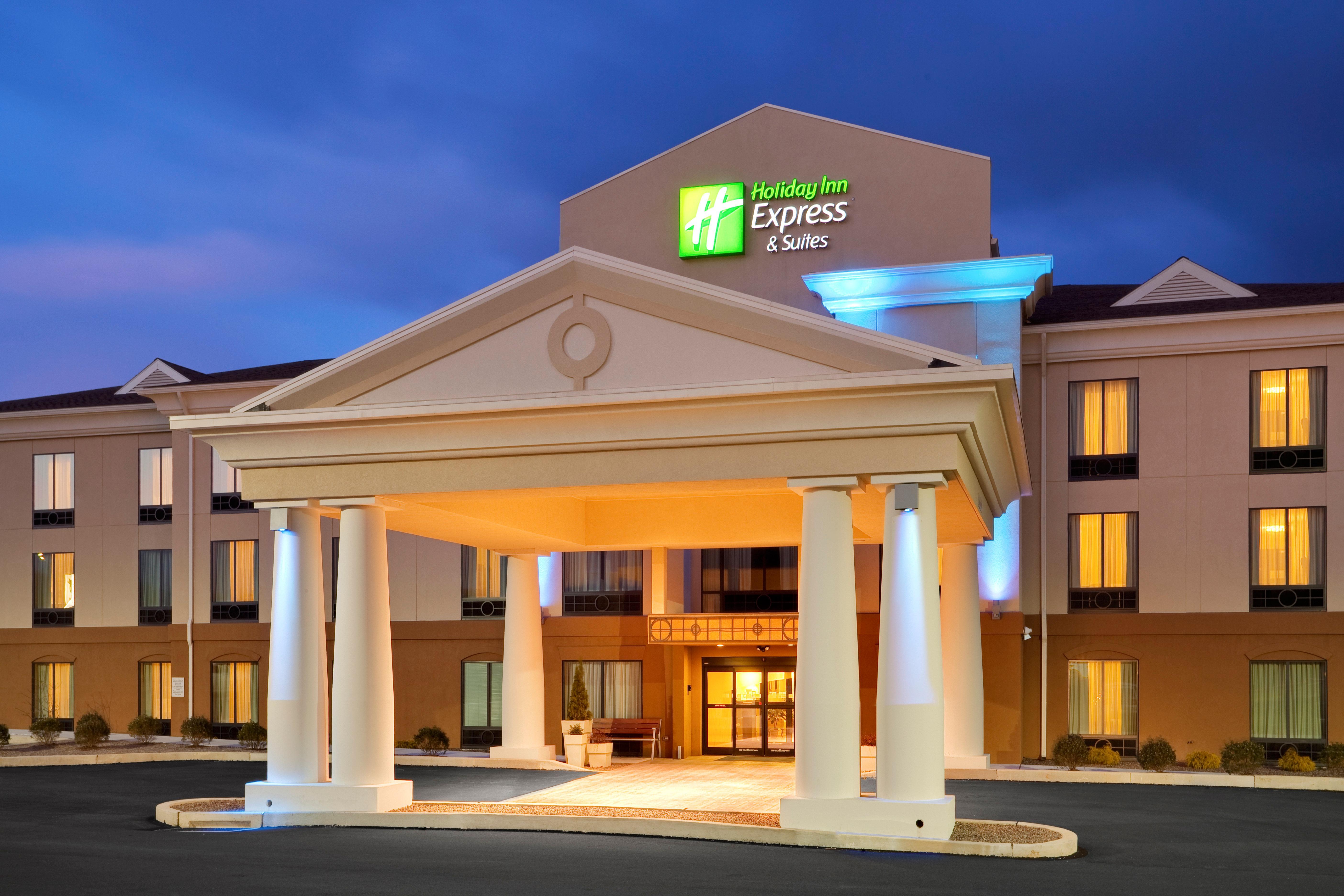 Holiday Inn Express Hotel & Suites Lebanon By Ihg Extérieur photo