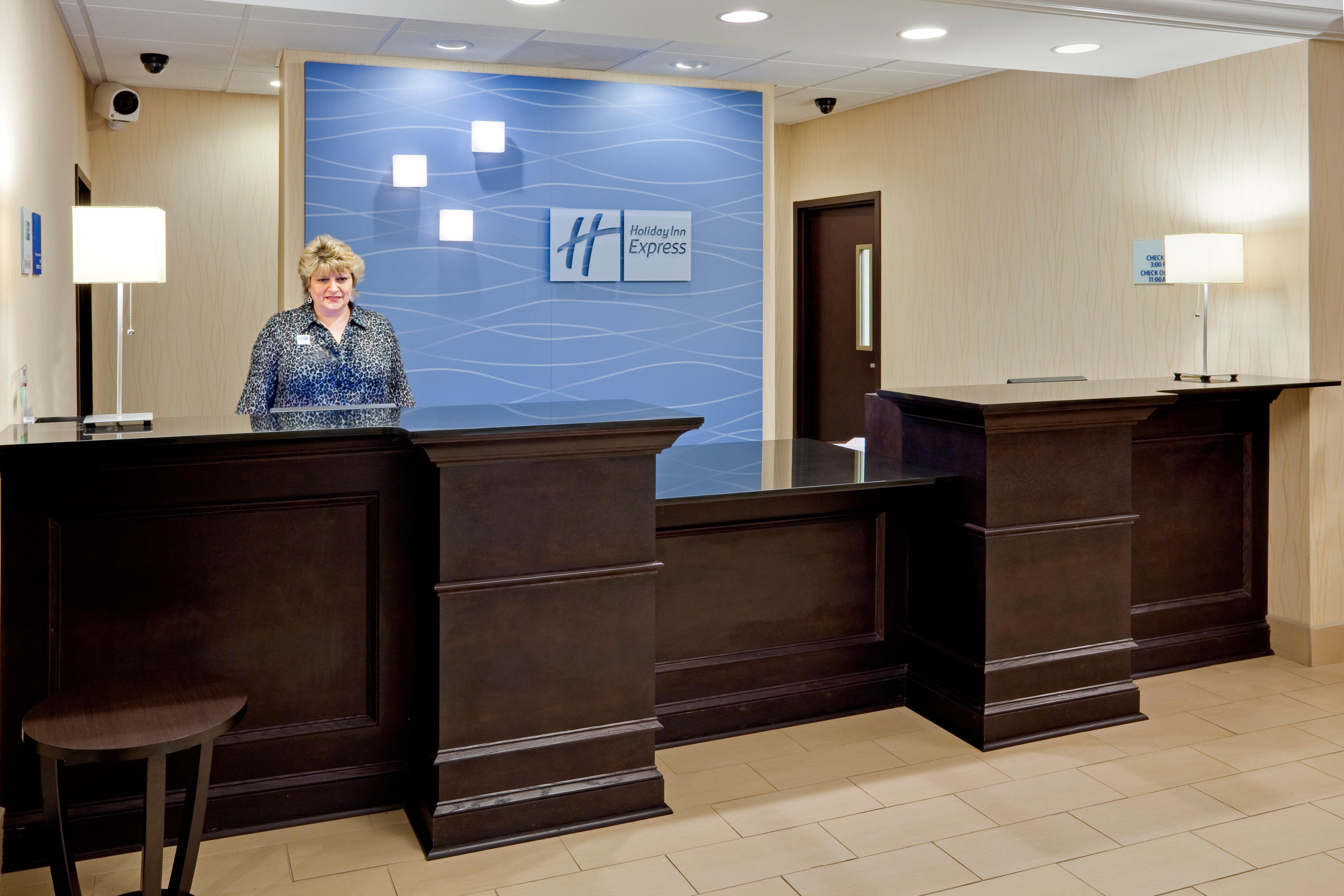 Holiday Inn Express Hotel & Suites Lebanon By Ihg Extérieur photo